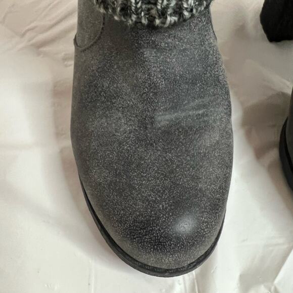 Muk Luks Sweater Knitted Rolled Cuff Gray Sweater Booties Boots Size 8 - Picture 9 of 11